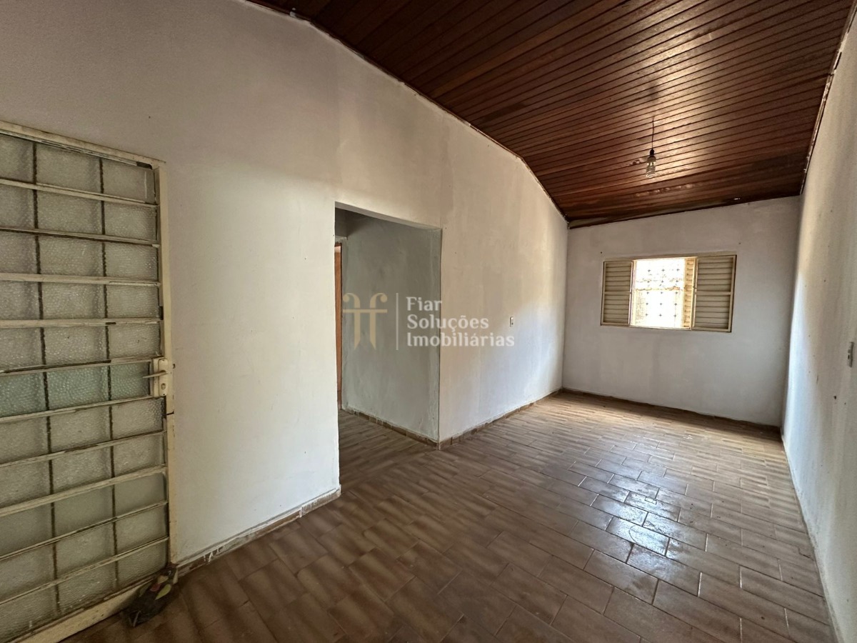 Casa à venda com 3 quartos, 149m² - Foto 3