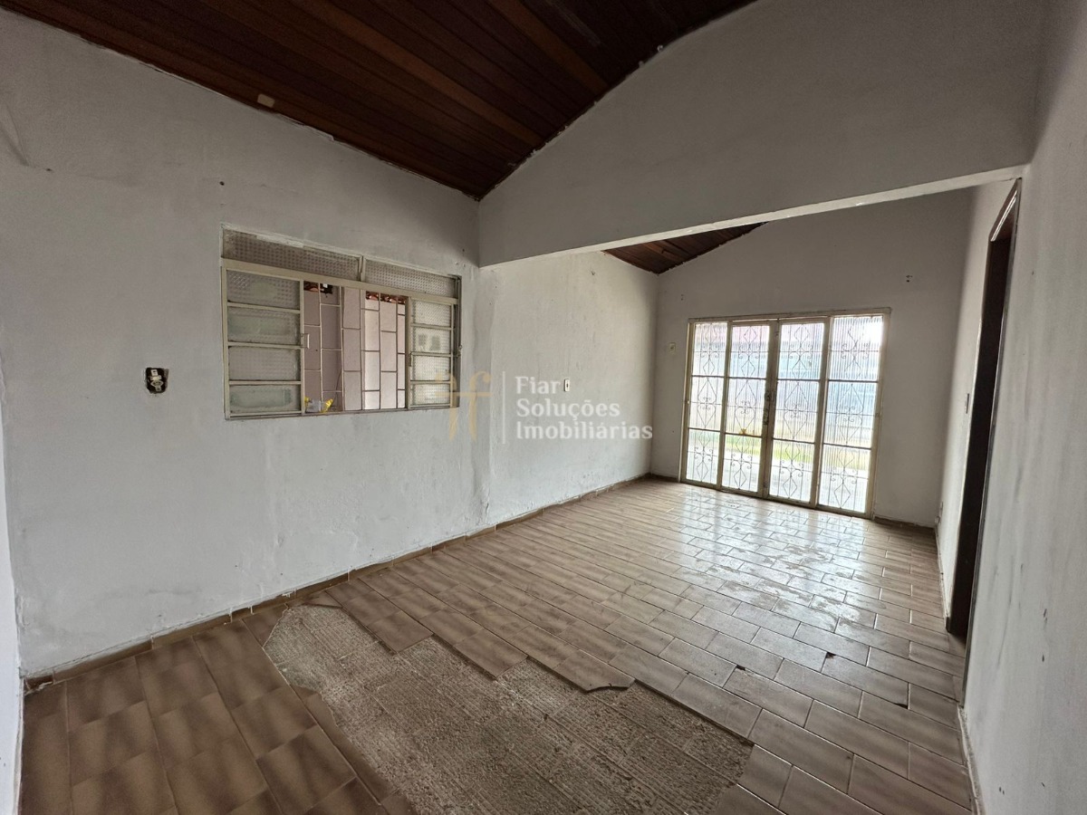 Casa à venda com 3 quartos, 149m² - Foto 2