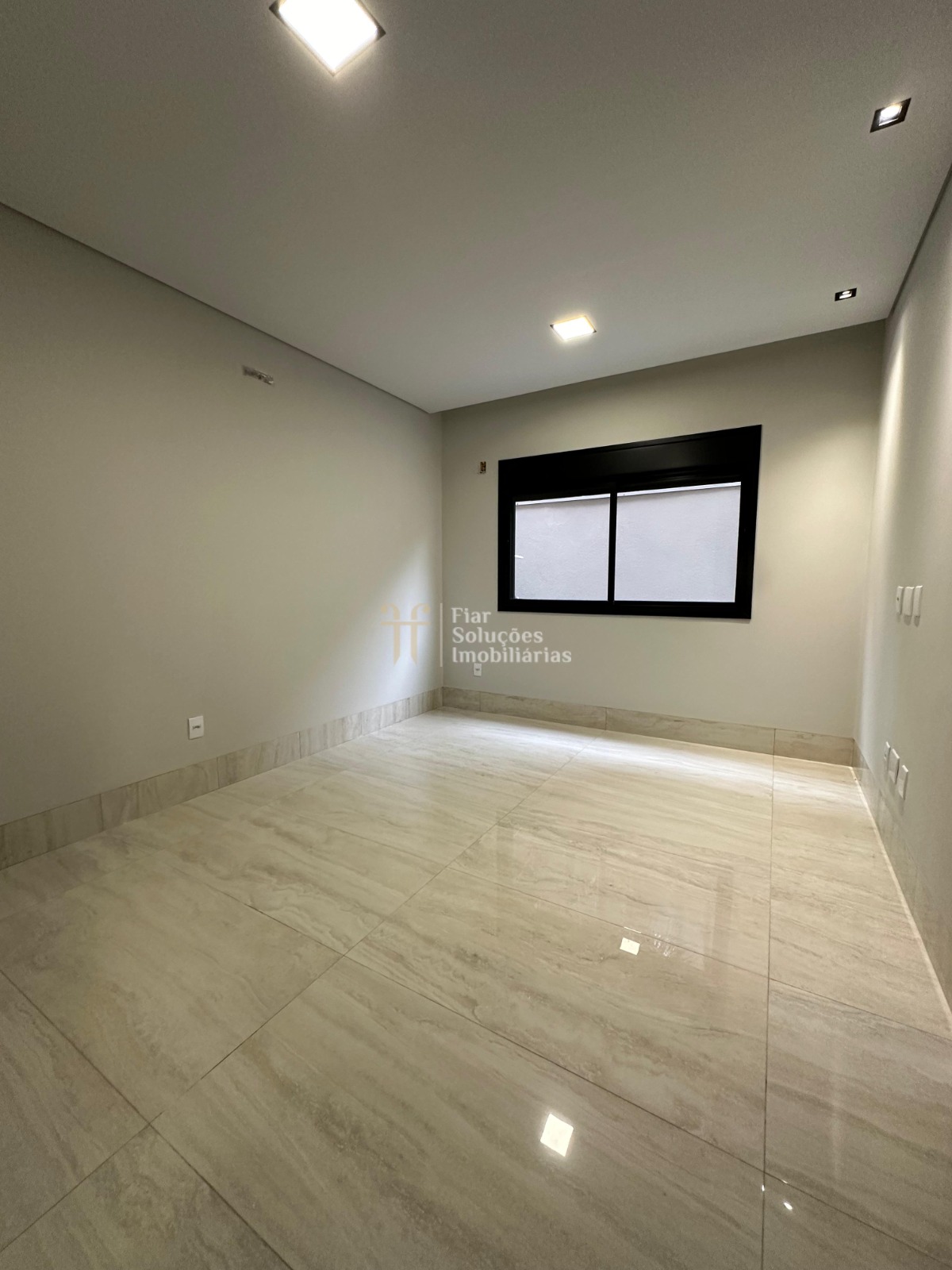 Sobrado à venda com 5 quartos, 347m² - Foto 13