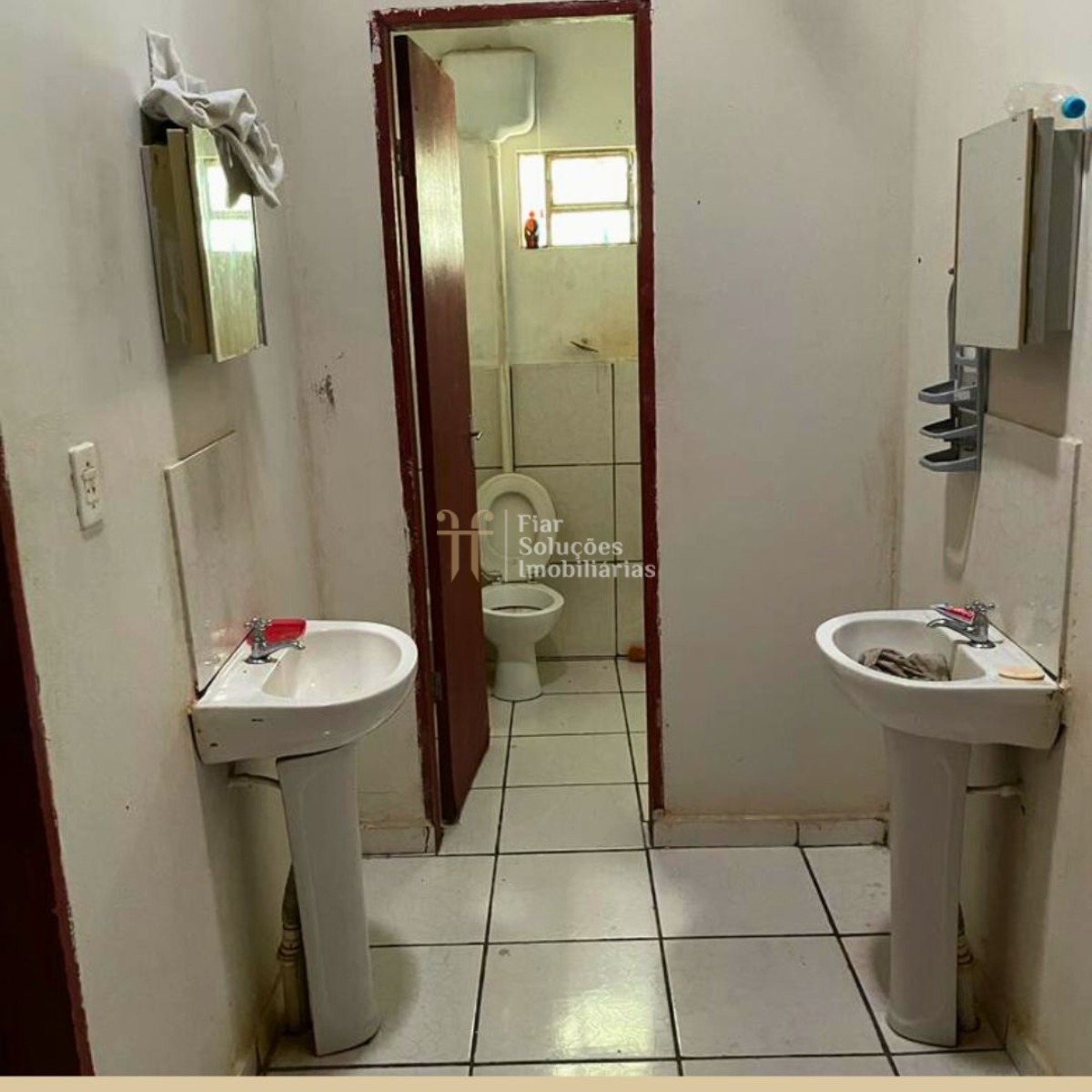 Casa à venda com 5 quartos, 200m² - Foto 7