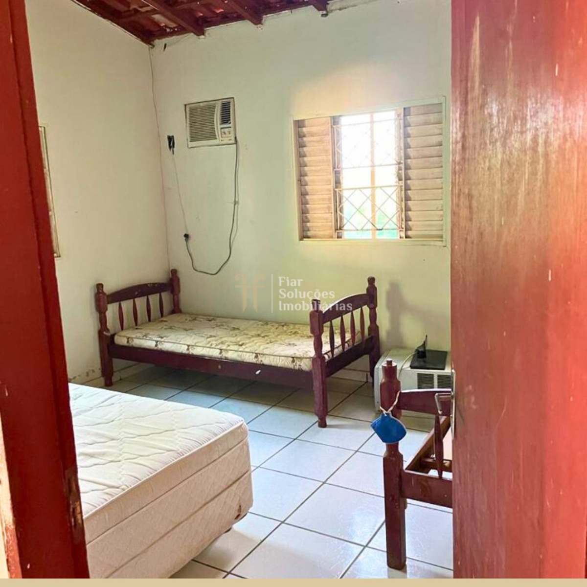 Casa à venda com 5 quartos, 200m² - Foto 8