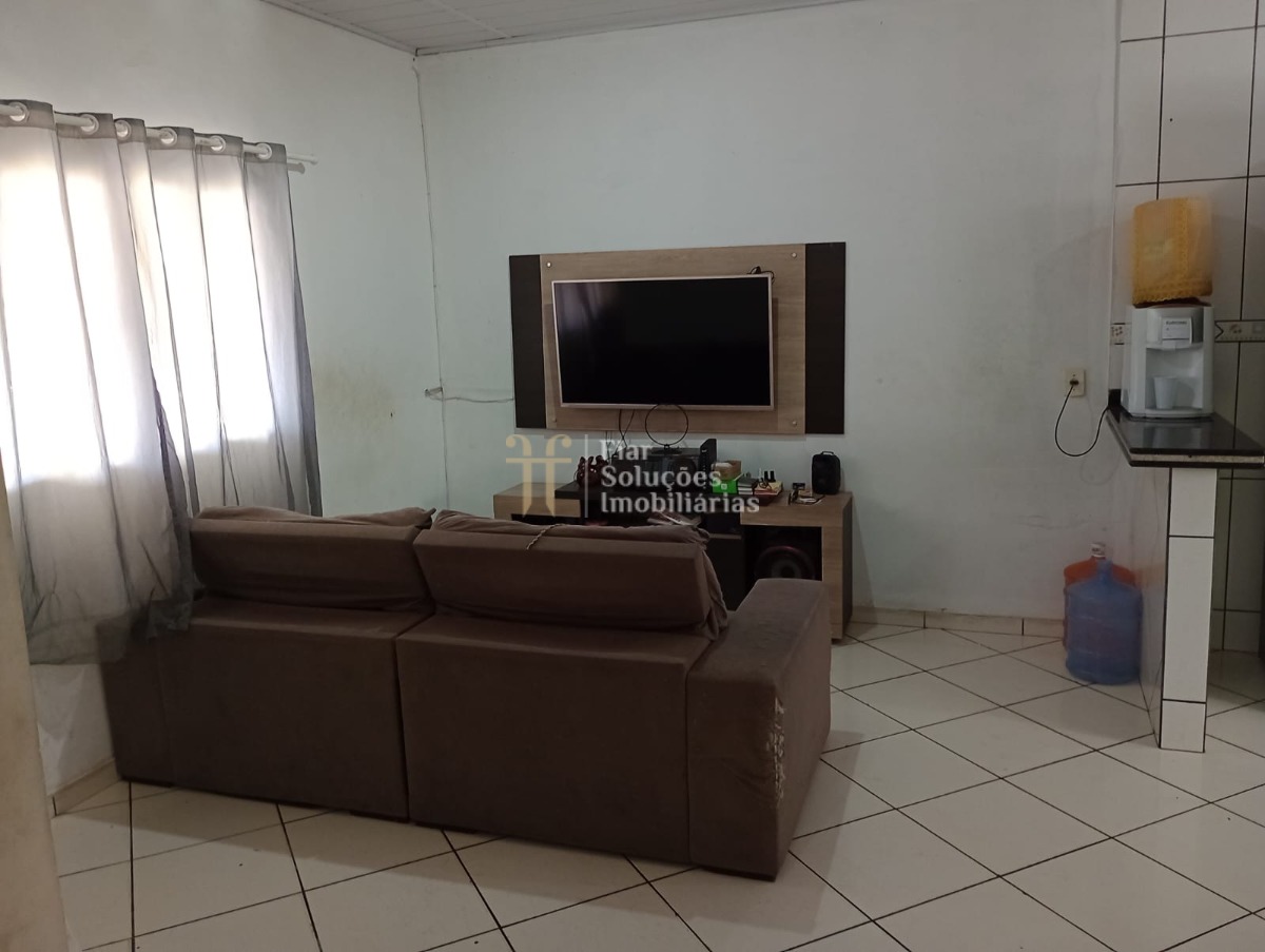 Casa à venda com 3 quartos, 200m² - Foto 3