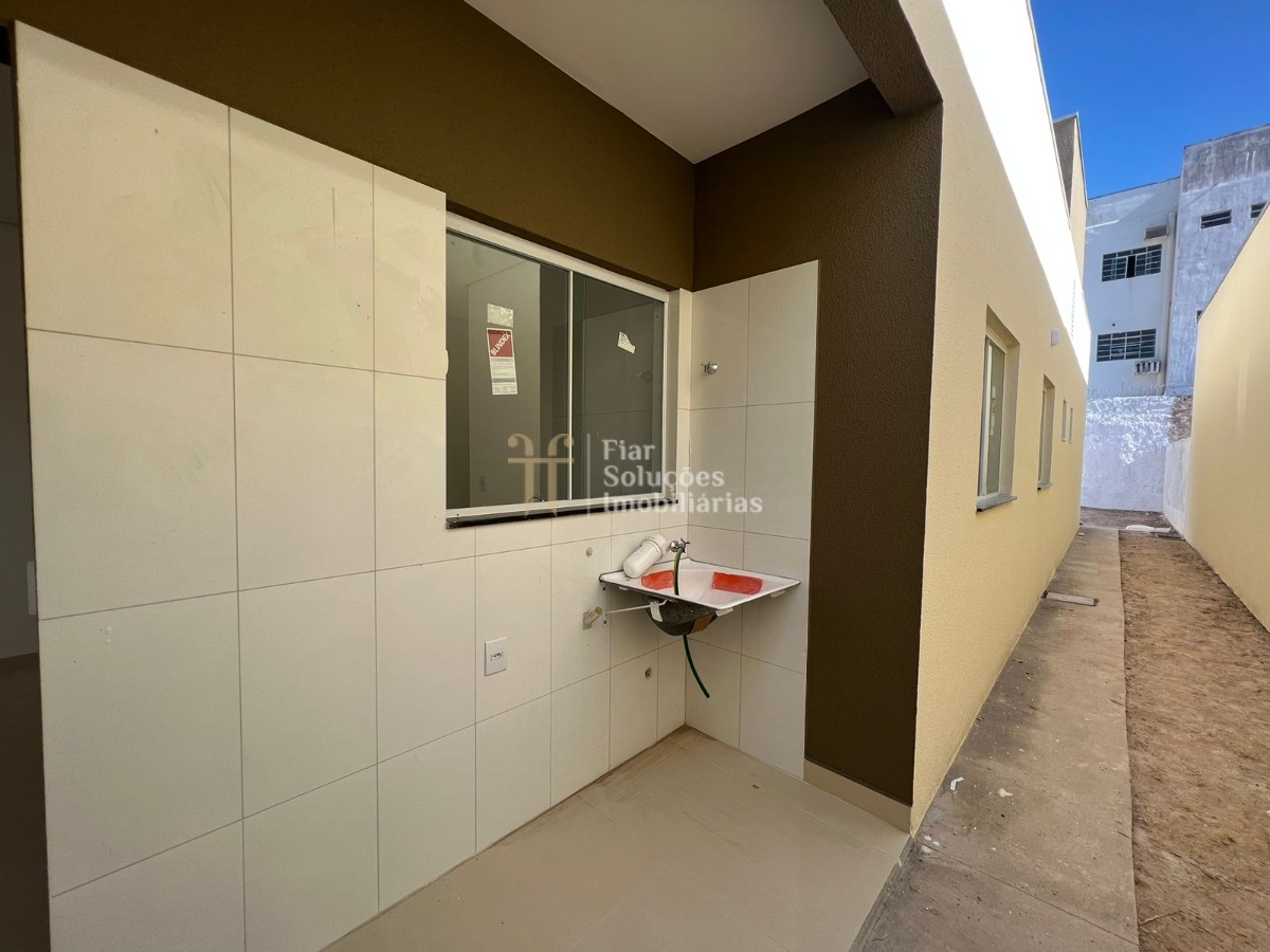 Casa à venda com 3 quartos, 85m² - Foto 5