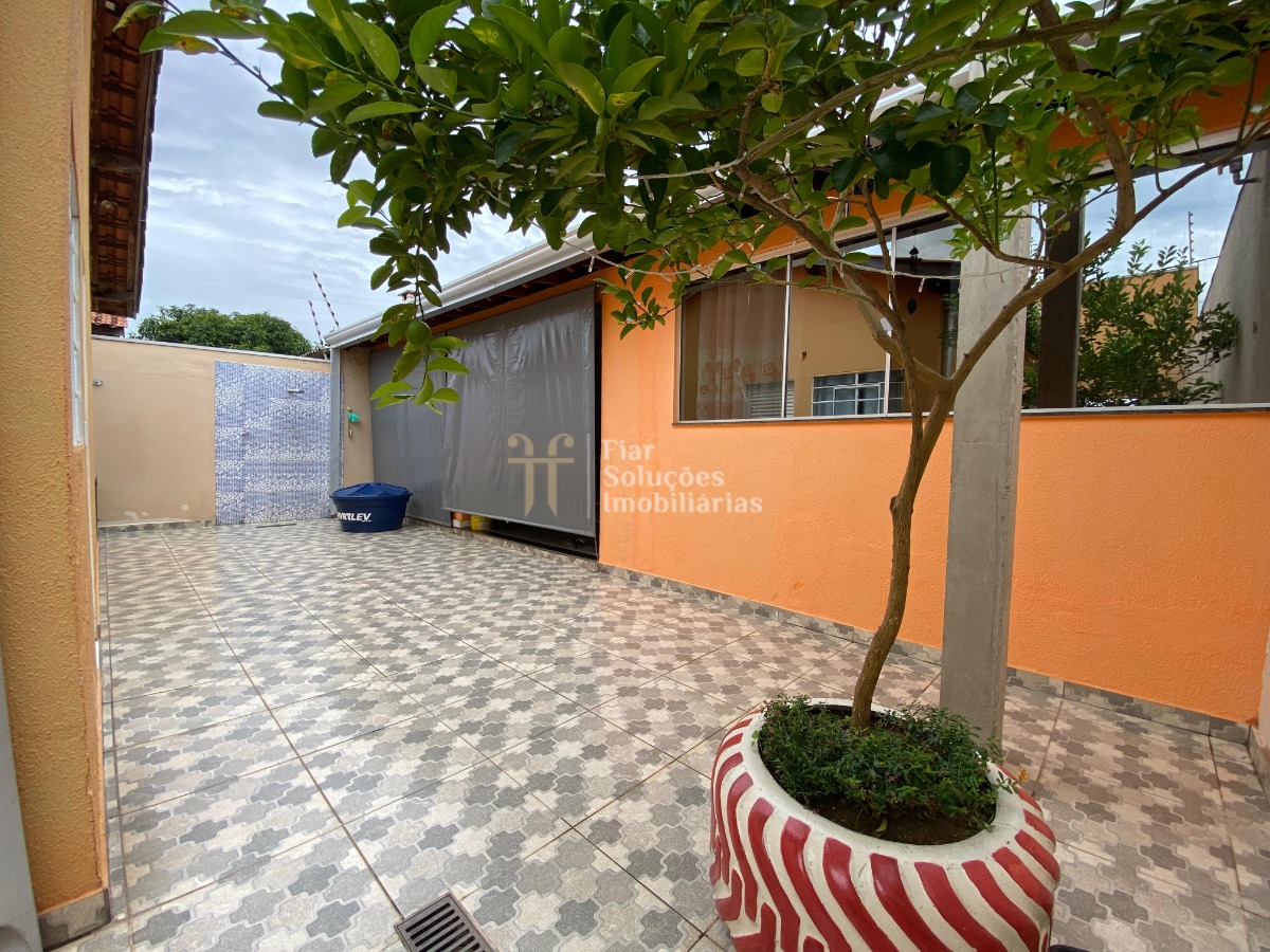 Casa à venda com 2 quartos, 130m² - Foto 5