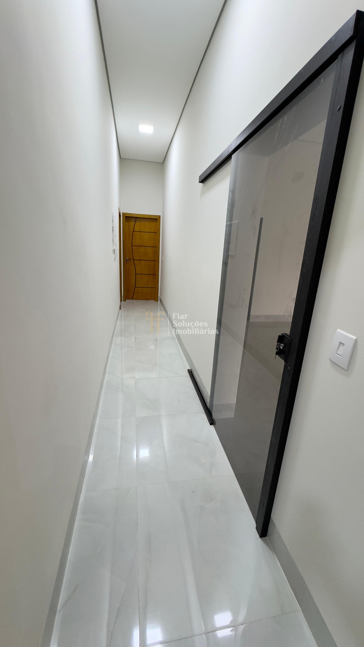 Casa à venda com 3 quartos, 182m² - Foto 3