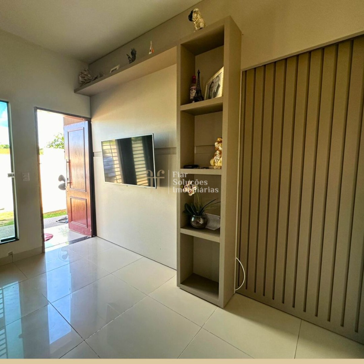 Casa à venda com 3 quartos, 69m² - Foto 3