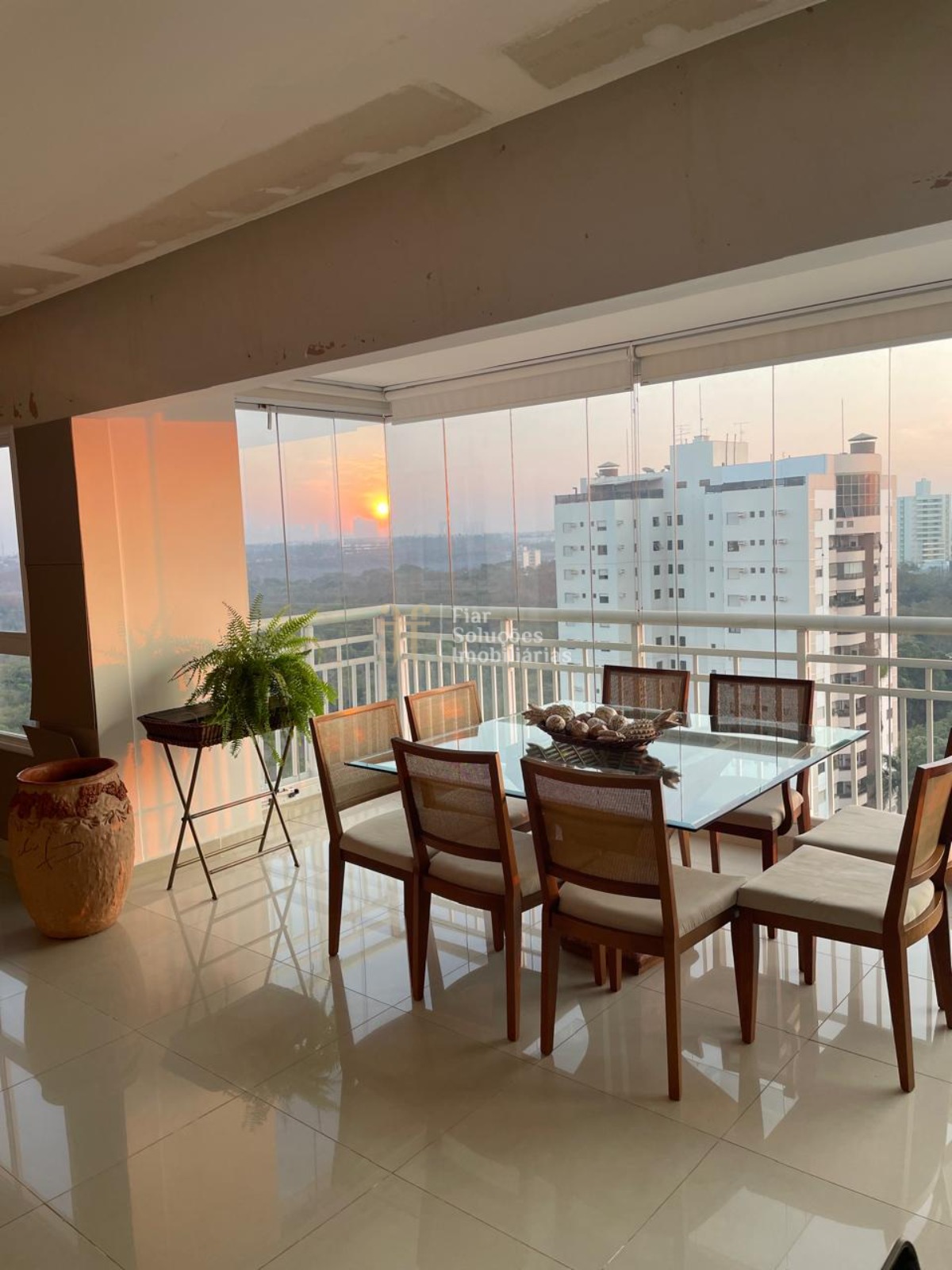 Apartamento à venda com 3 quartos, 179m² - Foto 5