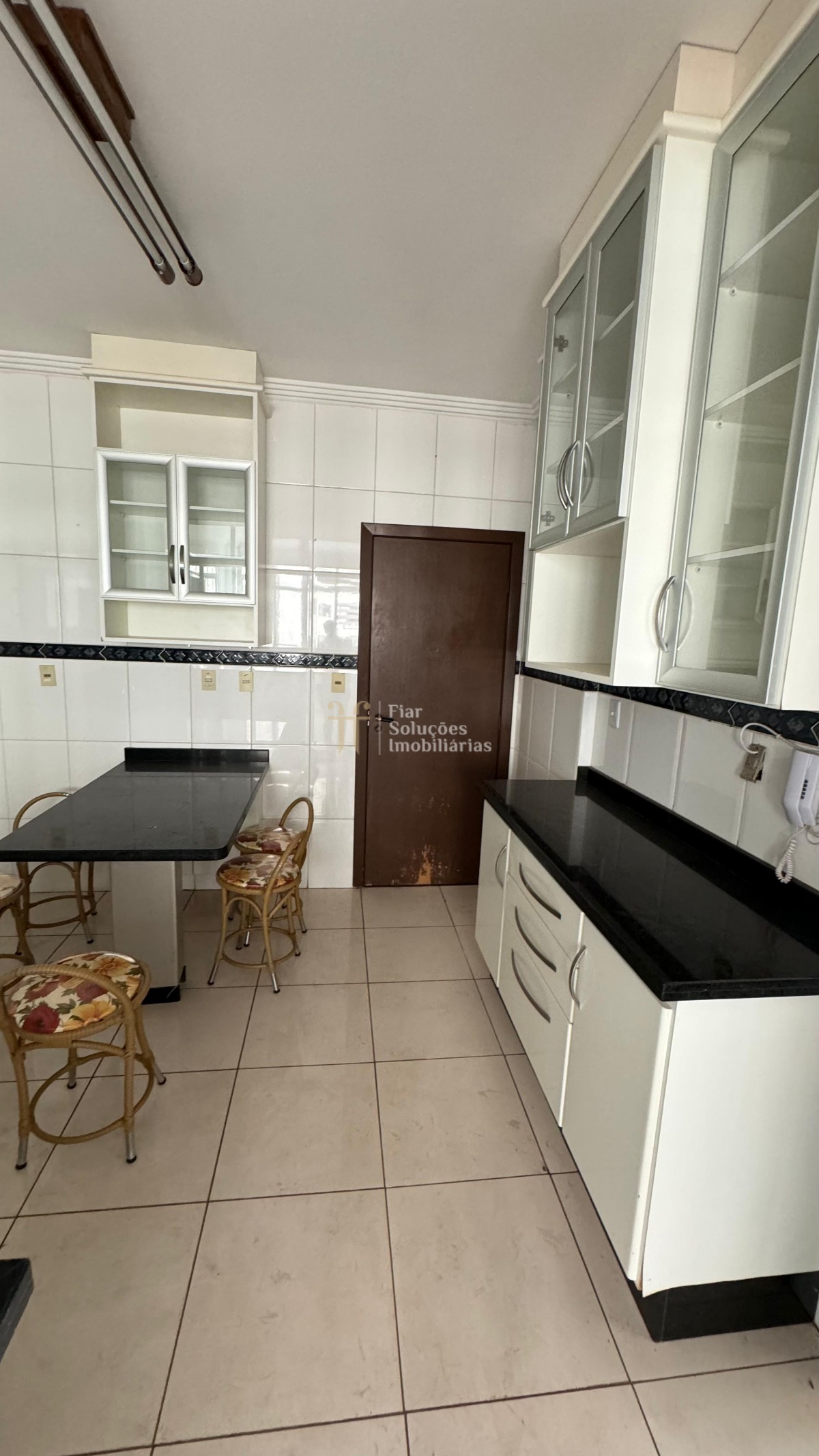 Apartamento à venda com 3 quartos, 144m² - Foto 13