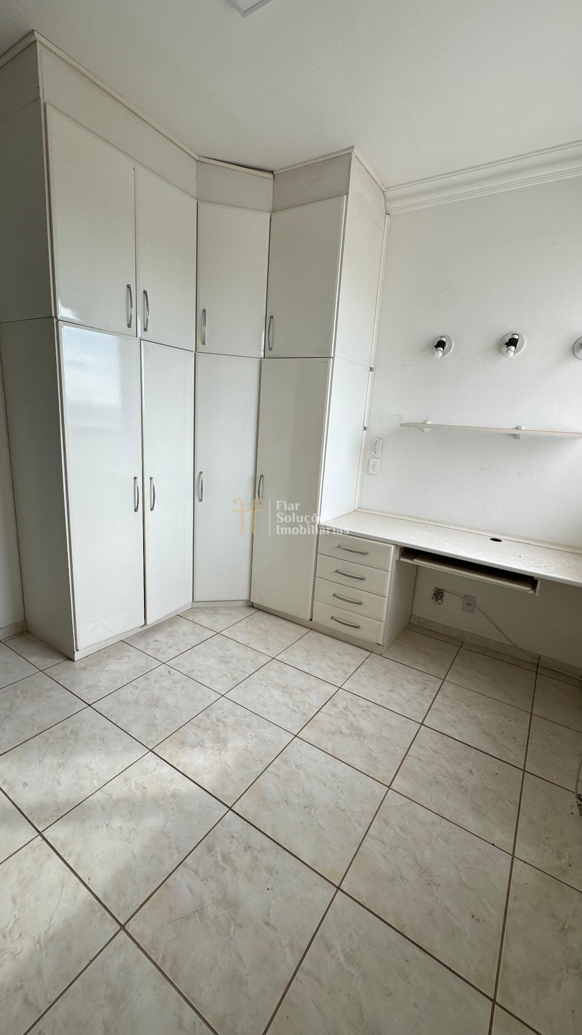 Apartamento à venda com 3 quartos, 144m² - Foto 8