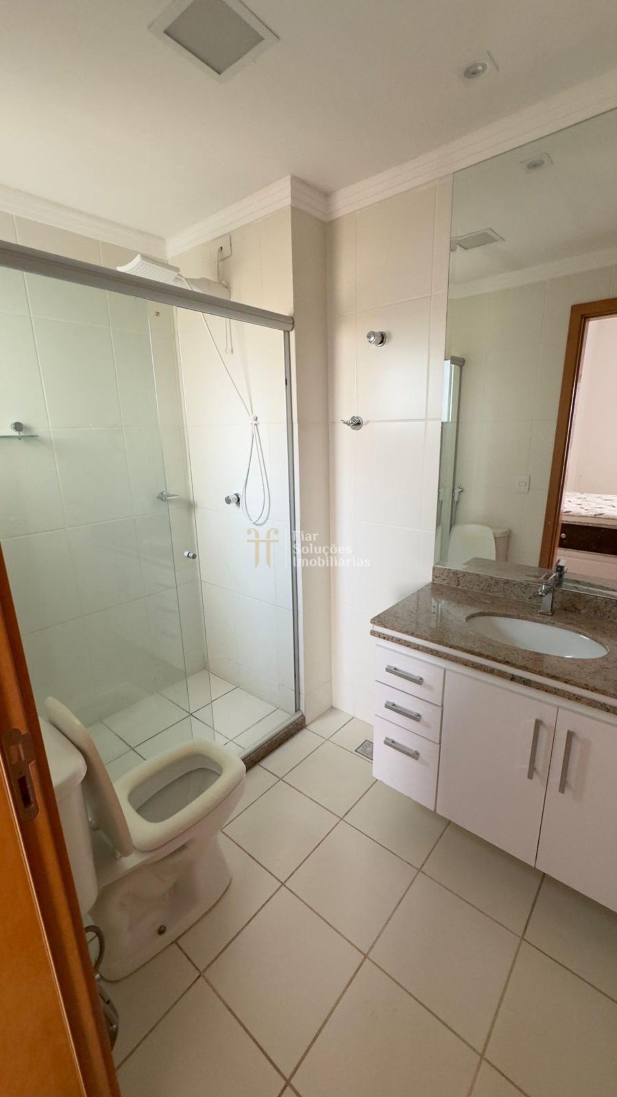 Apartamento à venda e aluguel com 3 quartos, 125m² - Foto 9