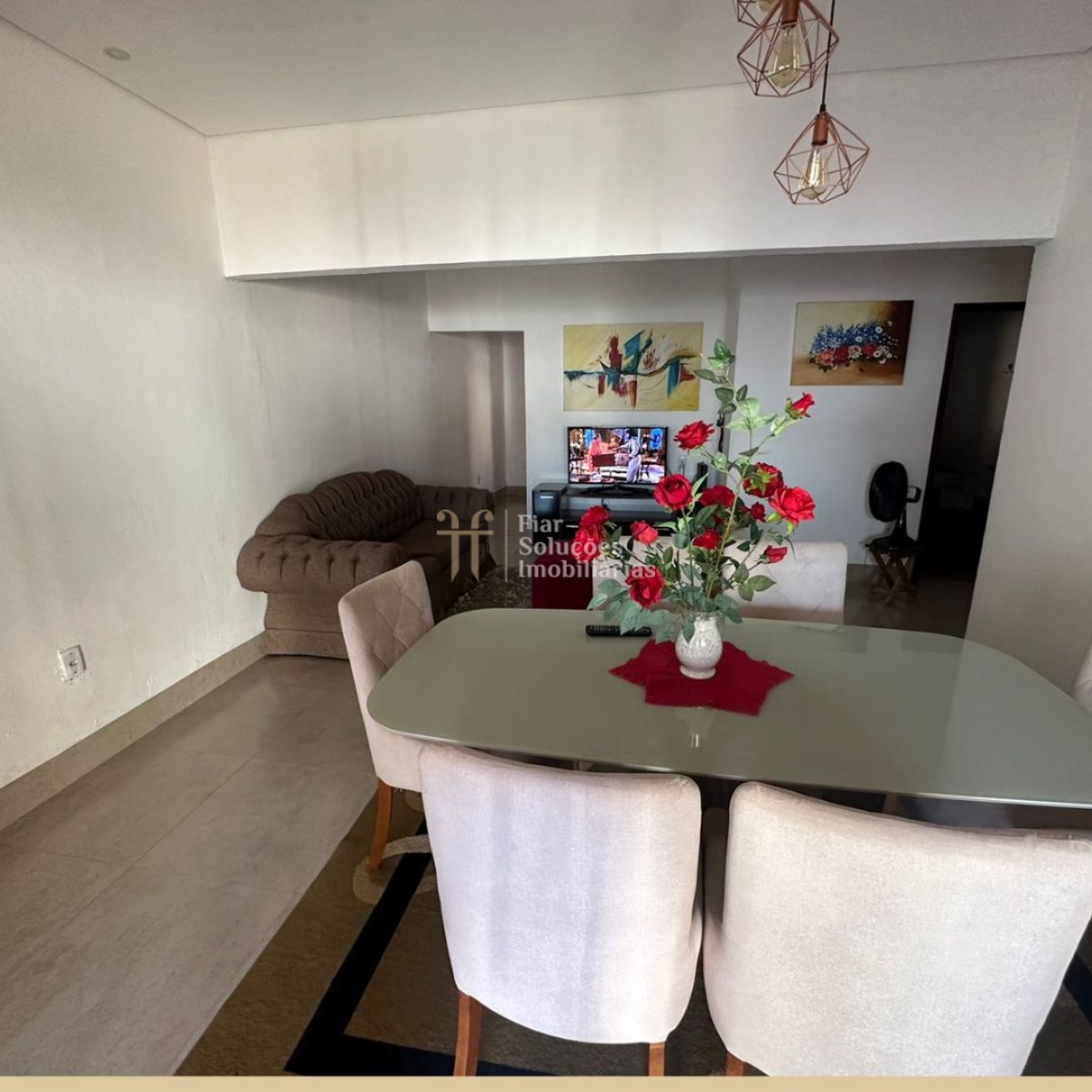 Casa à venda com 3 quartos, 190m² - Foto 4