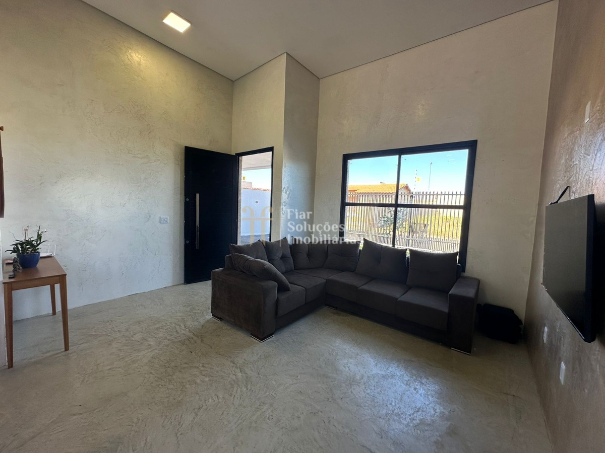 Casa à venda com 3 quartos, 192m² - Foto 2