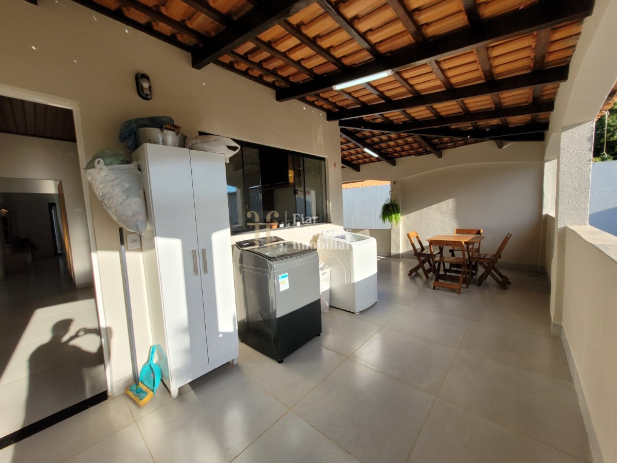 Casa à venda com 4 quartos, 186m² - Foto 9