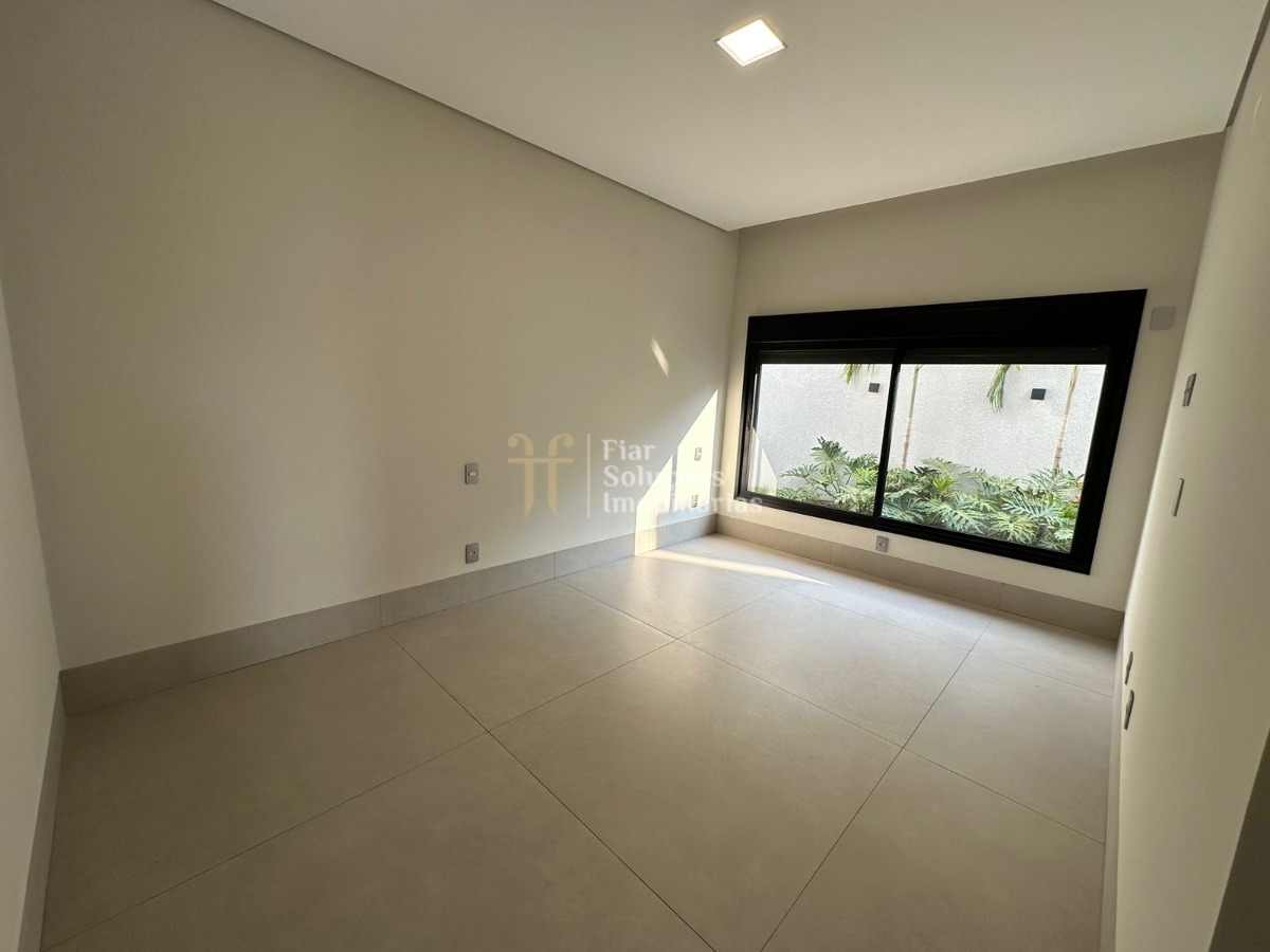 Casa à venda com 3 quartos, 259m² - Foto 7