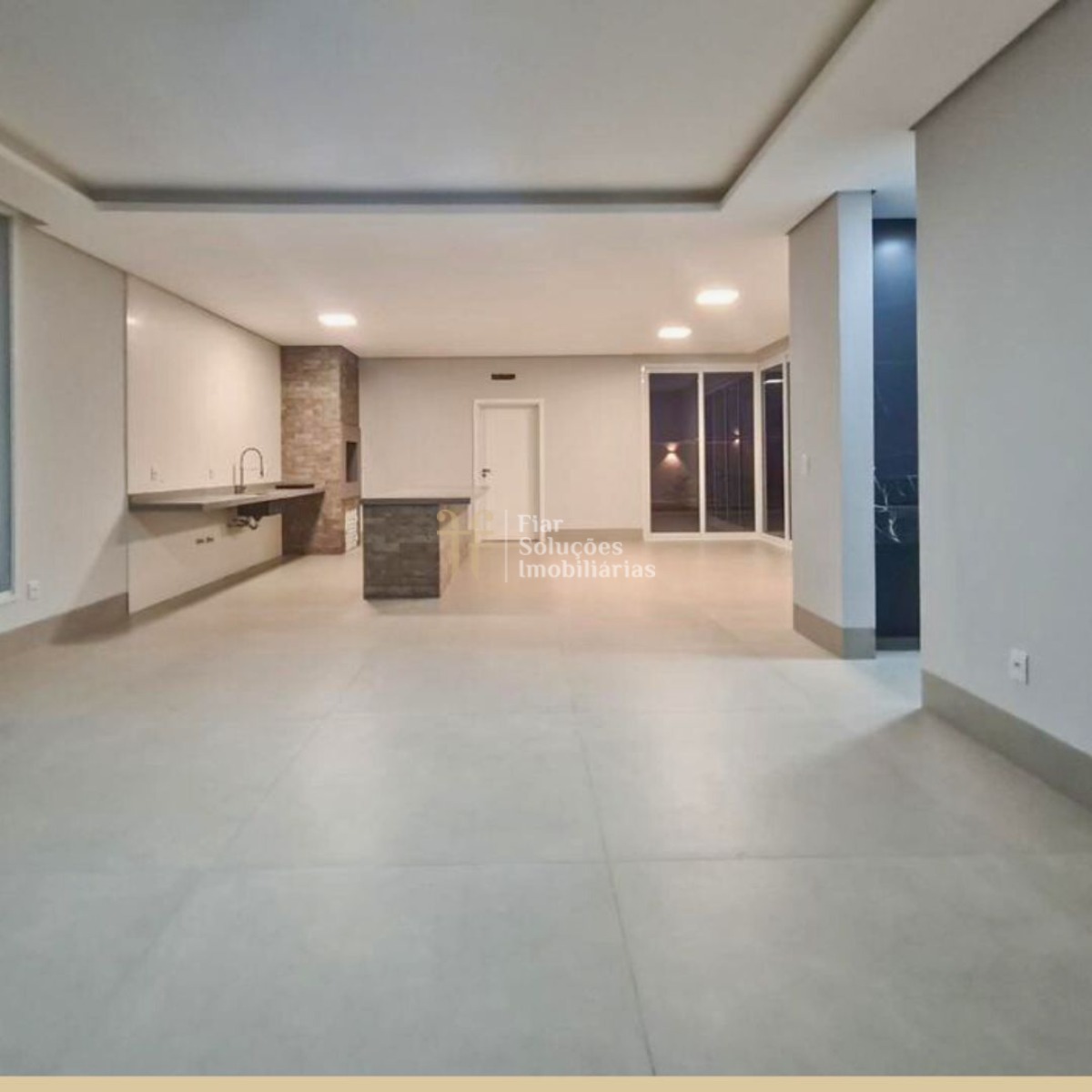 Sobrado à venda com 3 quartos, 281m² - Foto 2