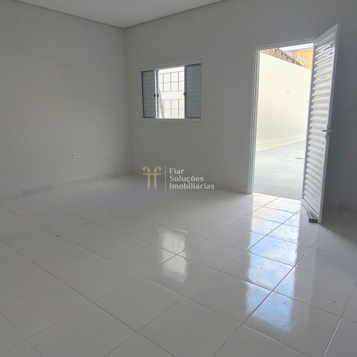 Casa para alugar com 2 quartos, 170m² - Foto 9