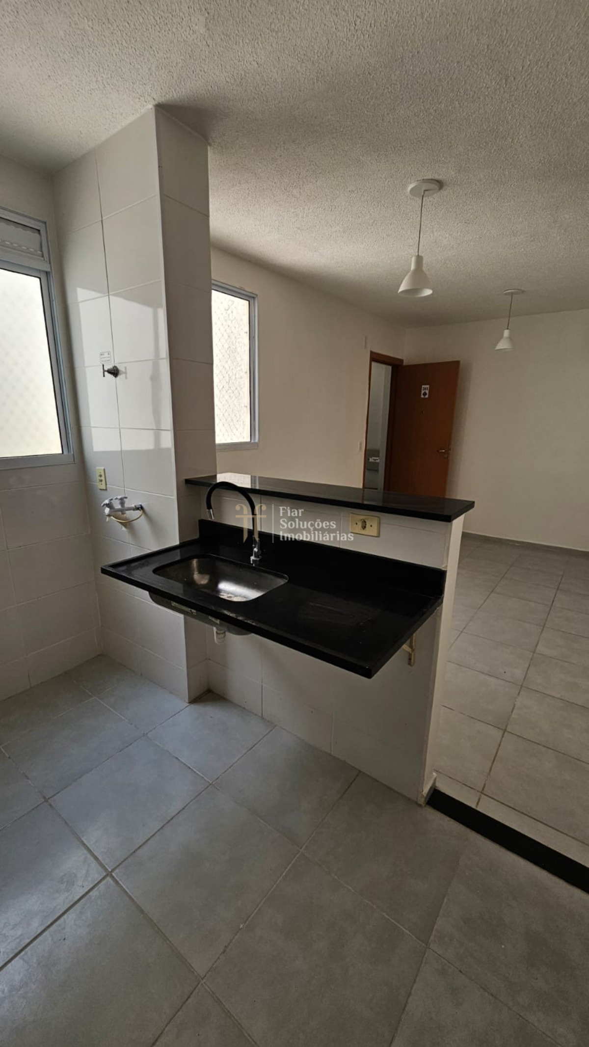 Apartamento à venda com 2 quartos, 40m² - Foto 3