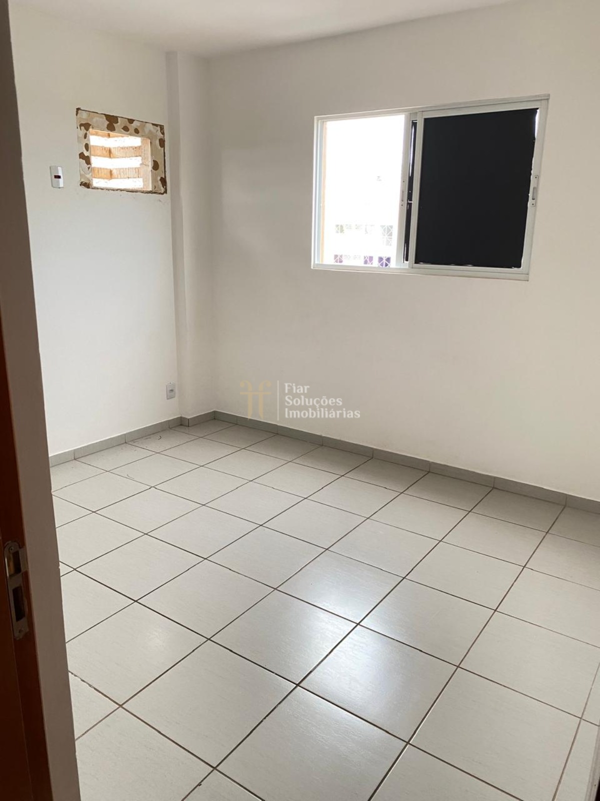 Apartamento à venda com 3 quartos, 76m² - Foto 7