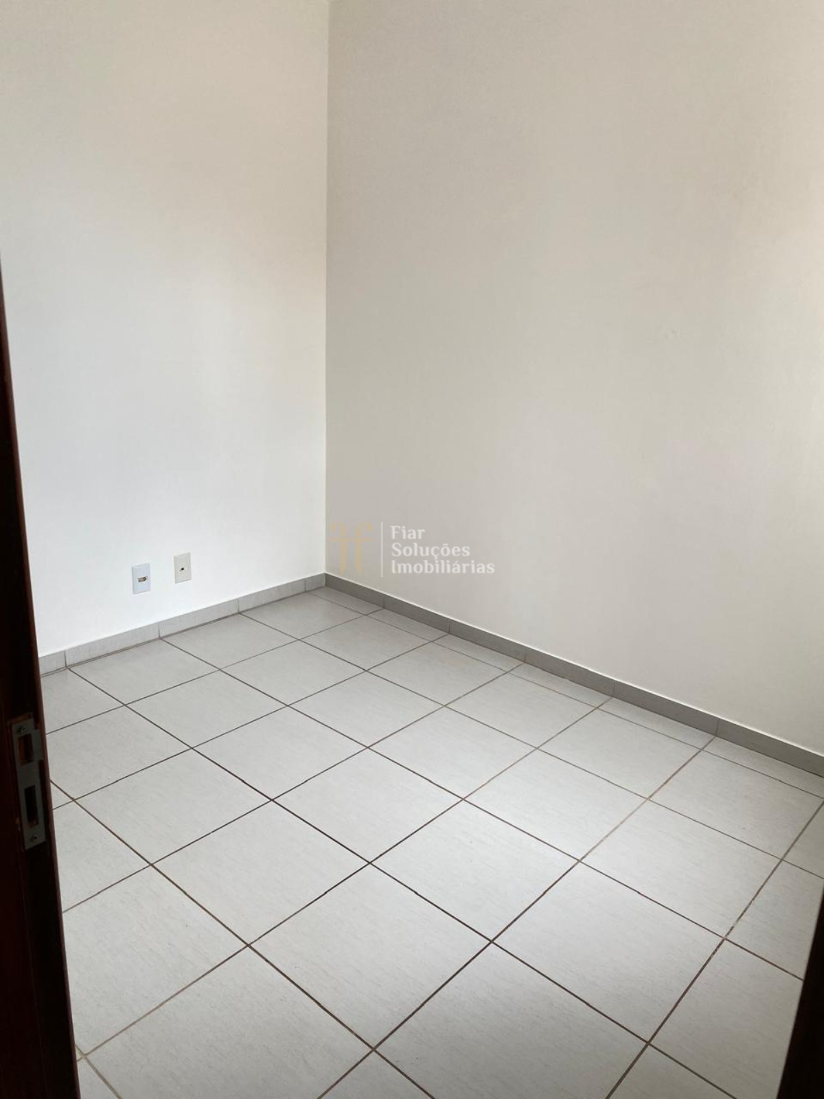 Apartamento à venda com 3 quartos, 76m² - Foto 9