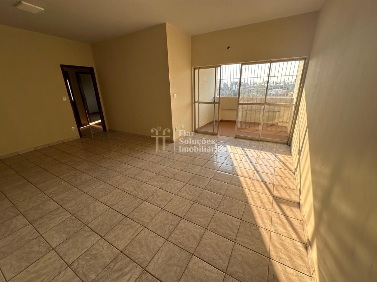 Apartamento para alugar com 3 quartos, 98m² - Foto 1