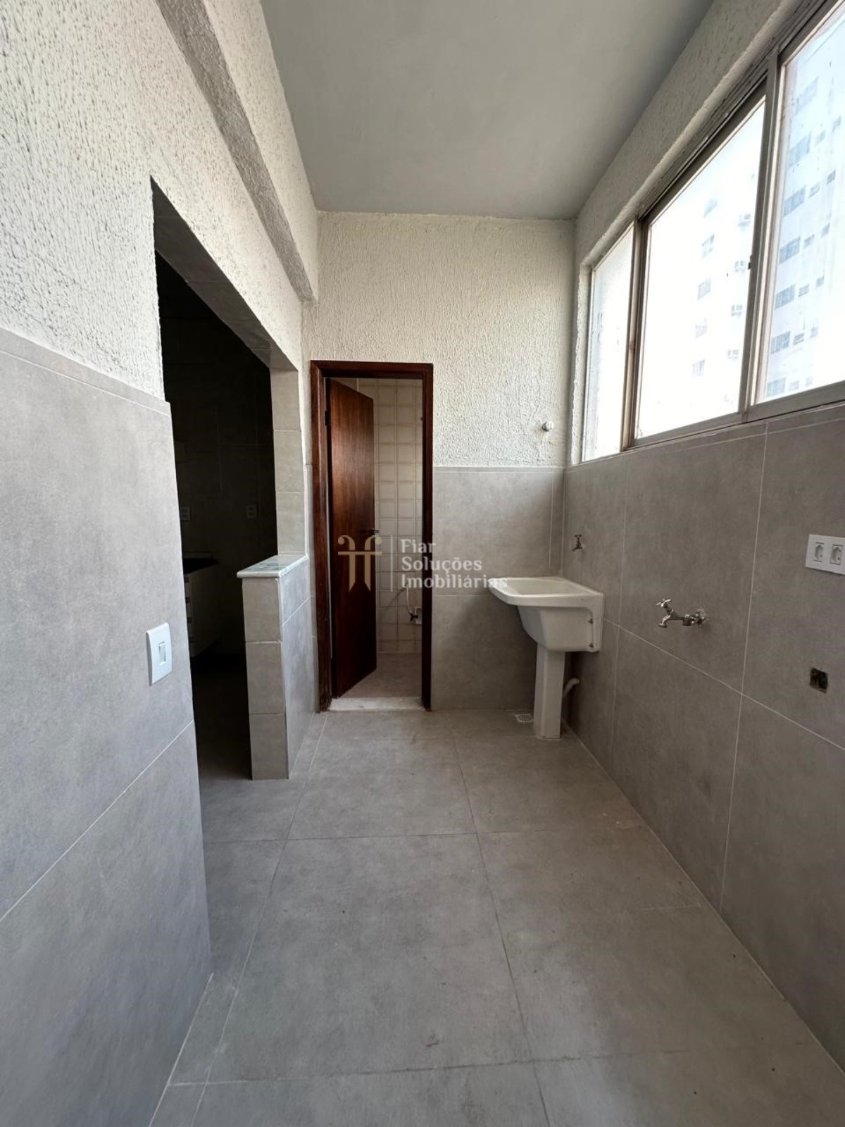 Apartamento para alugar com 3 quartos, 98m² - Foto 8