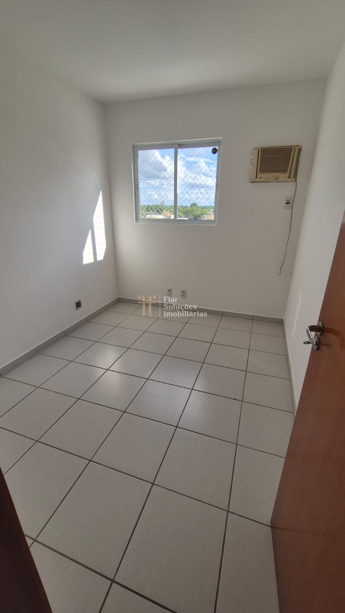 Apartamento para alugar com 3 quartos, 70m² - Foto 9