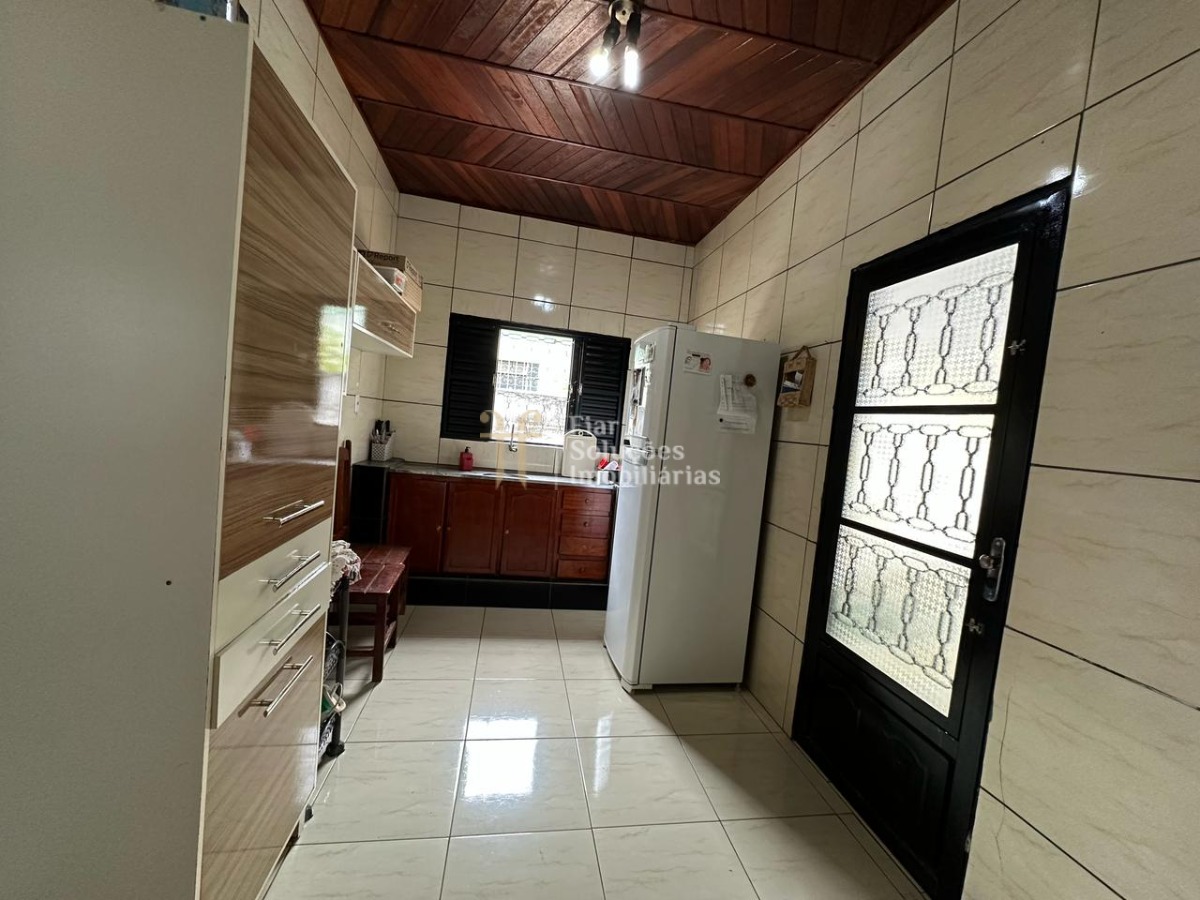 Casa à venda e aluguel com 2 quartos, 110m² - Foto 4