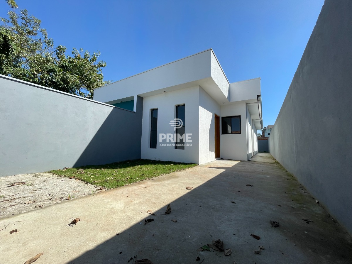 Casa à venda com 2 quartos, 65m² - Foto 1