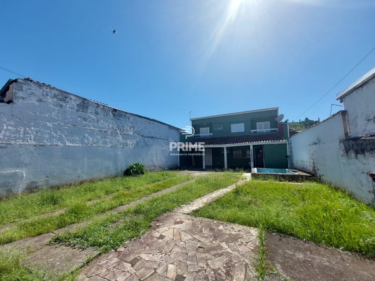 Casa à venda com 3 quartos, 150m² - Foto 1