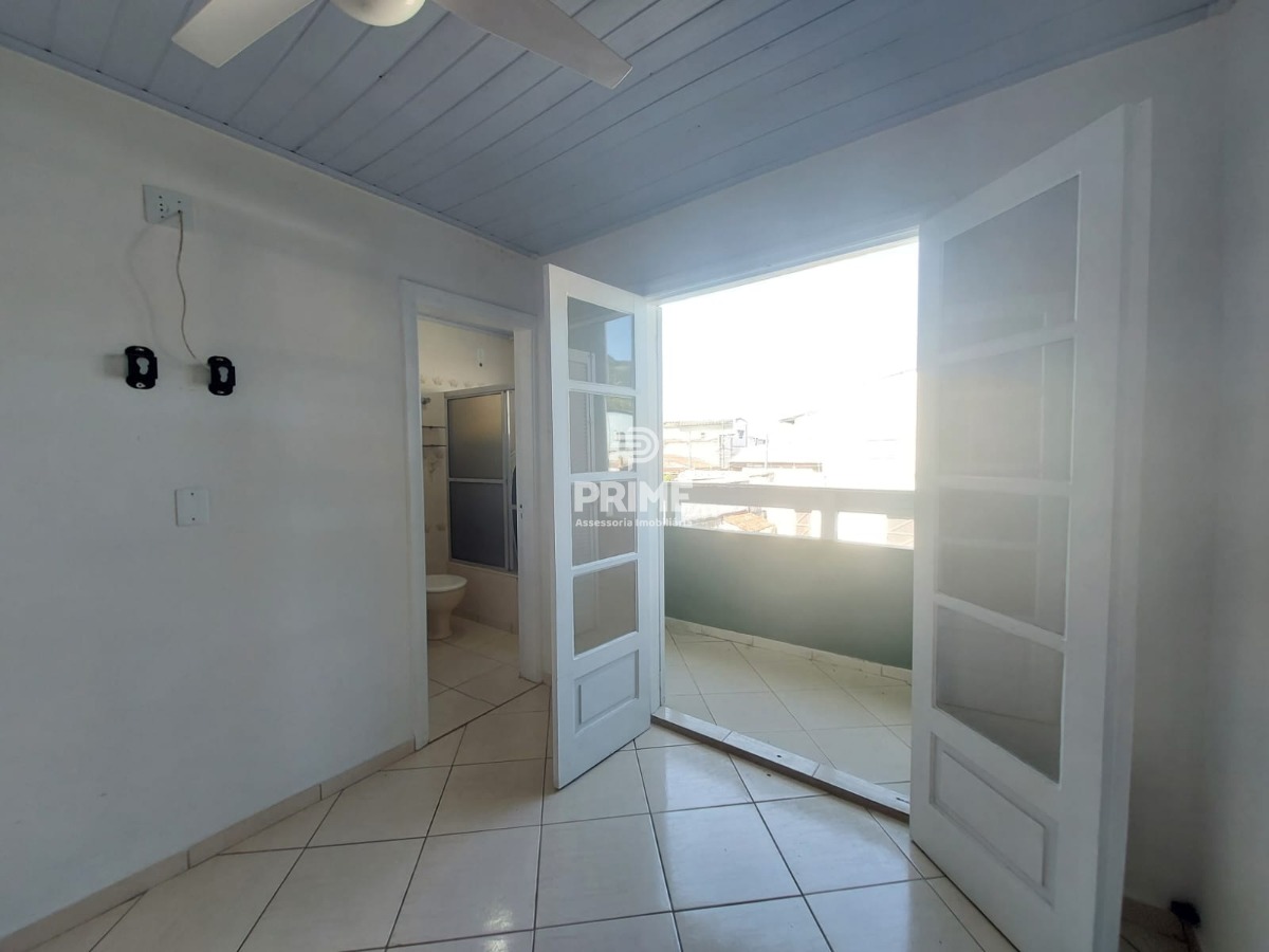 Casa à venda com 3 quartos, 150m² - Foto 18