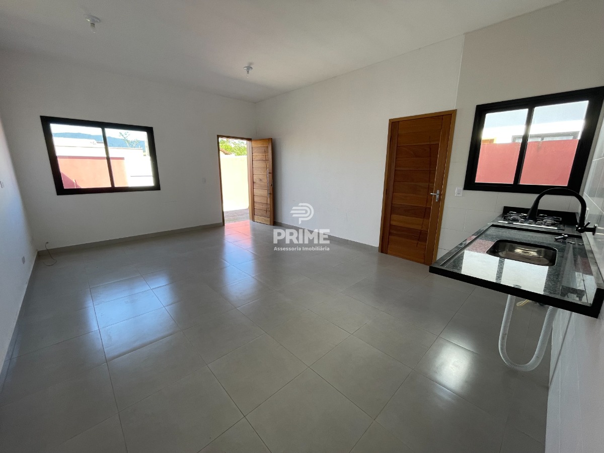 Casa à venda com 3 quartos, 80m² - Foto 3