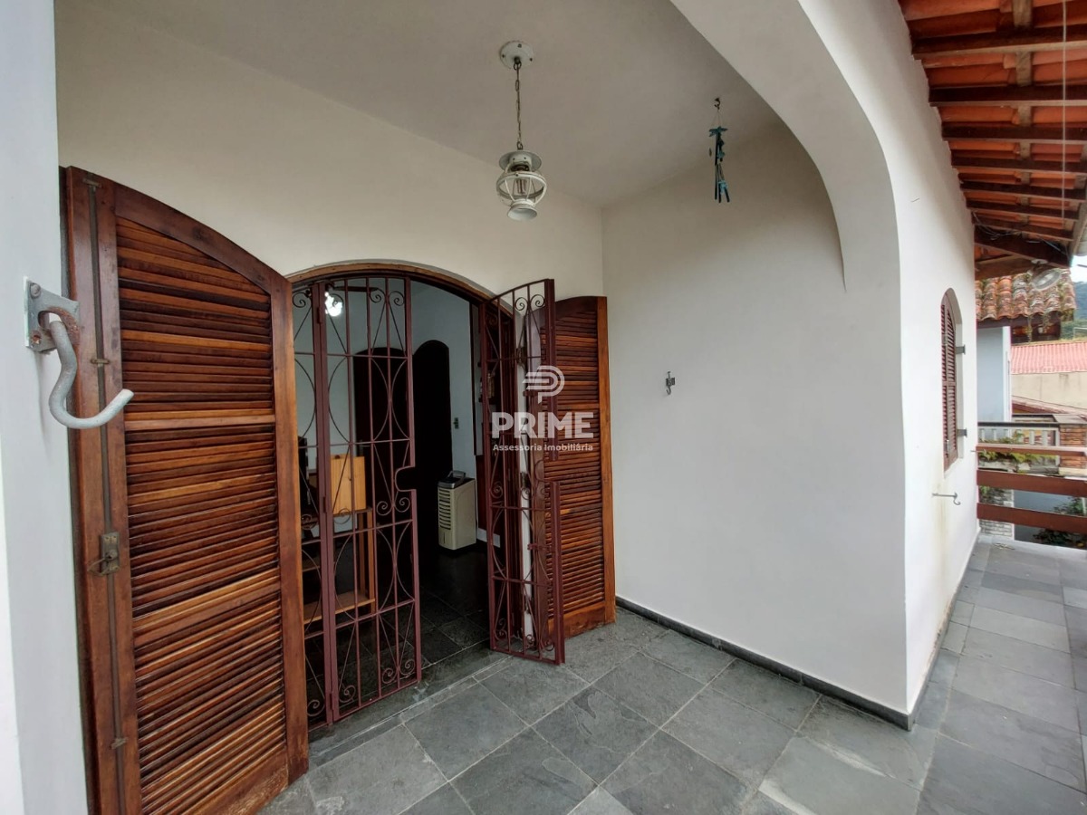 Casa à venda com 4 quartos, 244m² - Foto 16