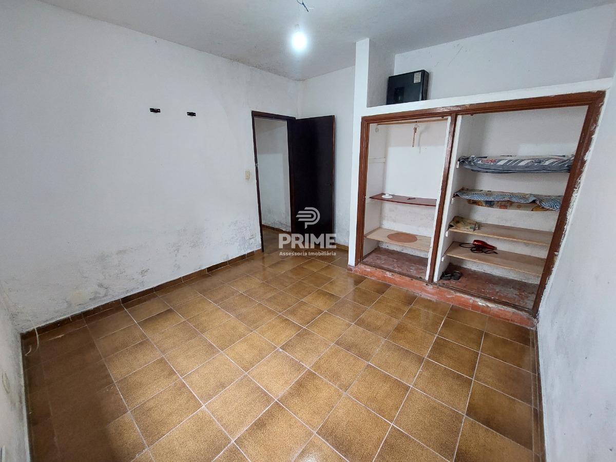 Casa à venda com 2 quartos, 70m² - Foto 17