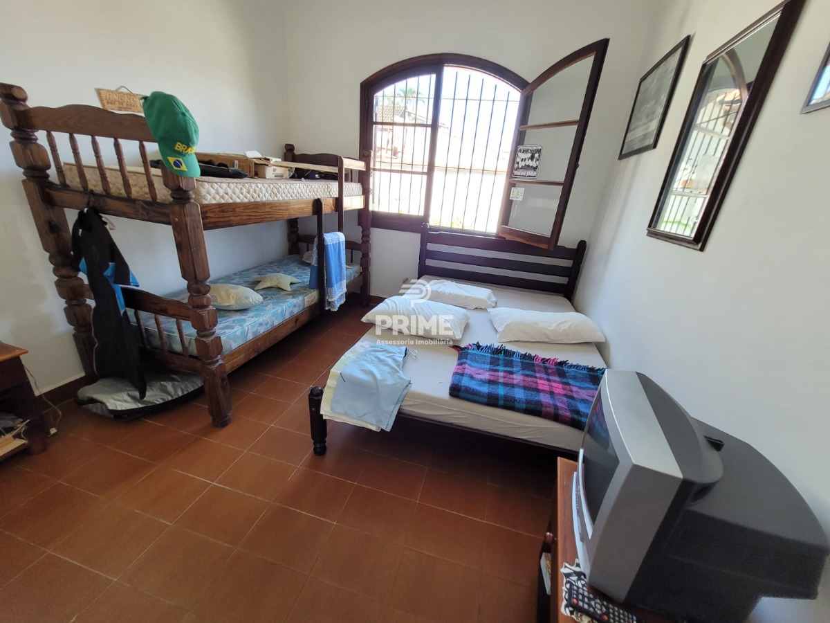 Casa à venda com 4 quartos, 240m² - Foto 23