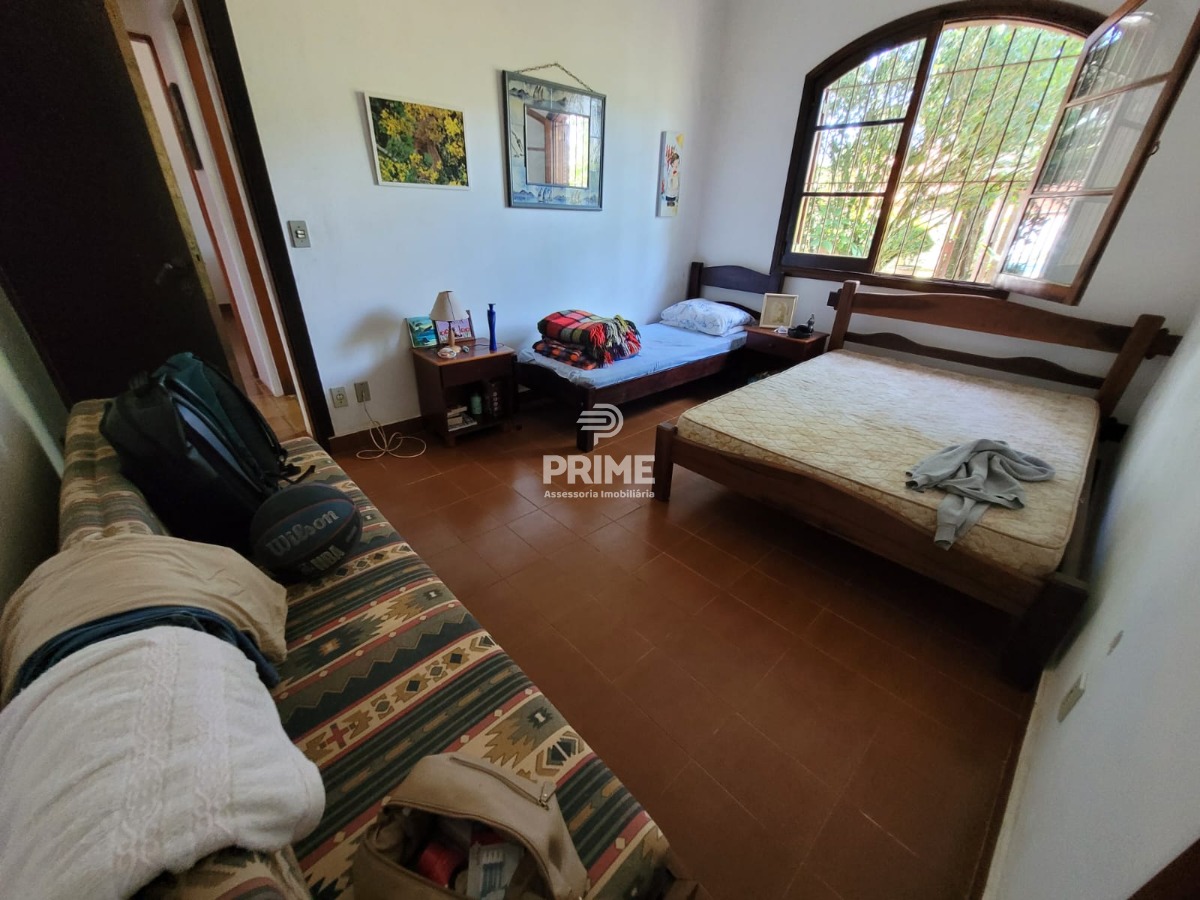 Casa à venda com 4 quartos, 240m² - Foto 17