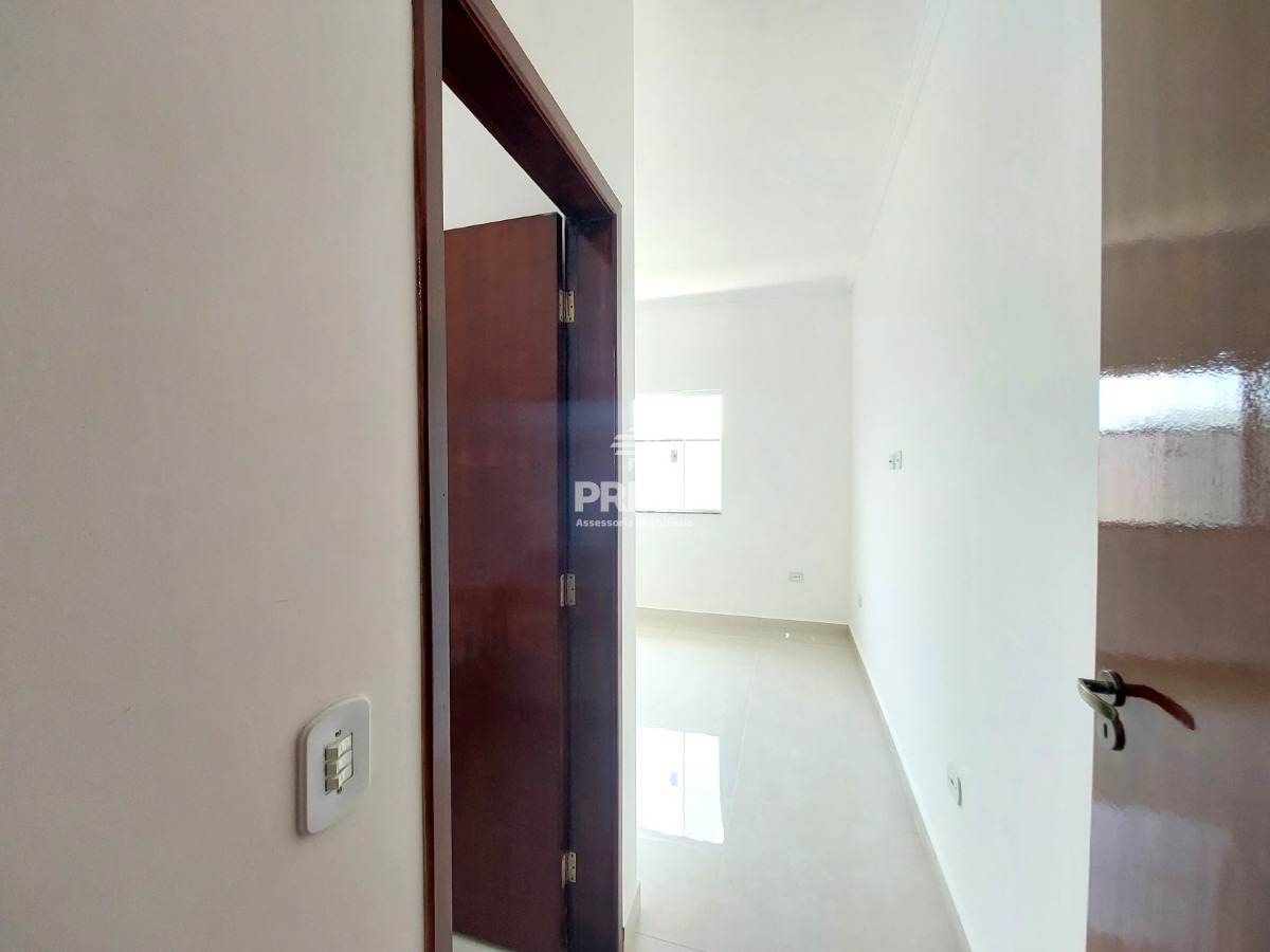 Casa à venda com 2 quartos, 62m² - Foto 12