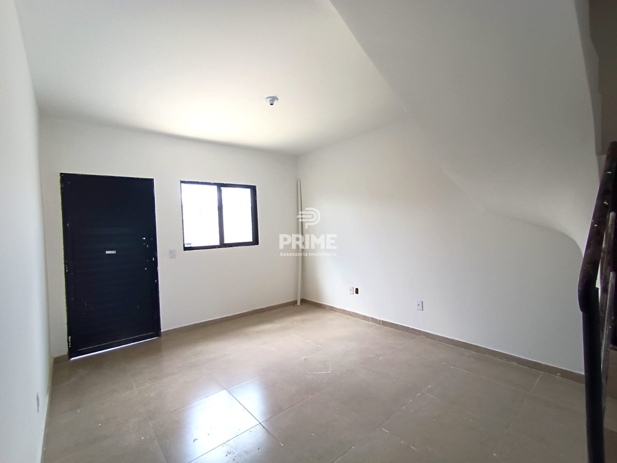 Sobrado à venda com 2 quartos, 65m² - Foto 4