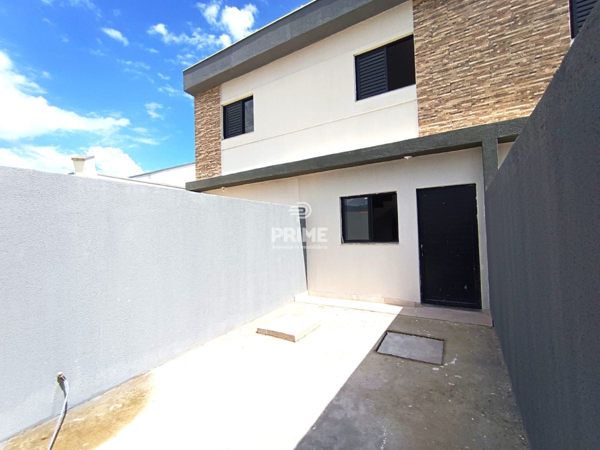 Sobrado à venda com 2 quartos, 65m² - Foto 2