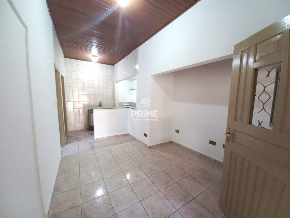 Casa à venda com 2 quartos, 60m² - Foto 3