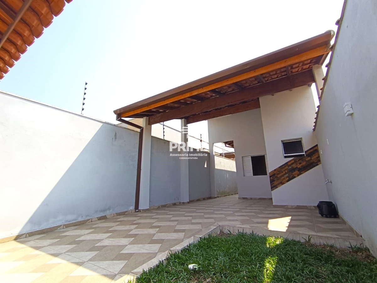 Casa à venda com 2 quartos, 90m² - Foto 3