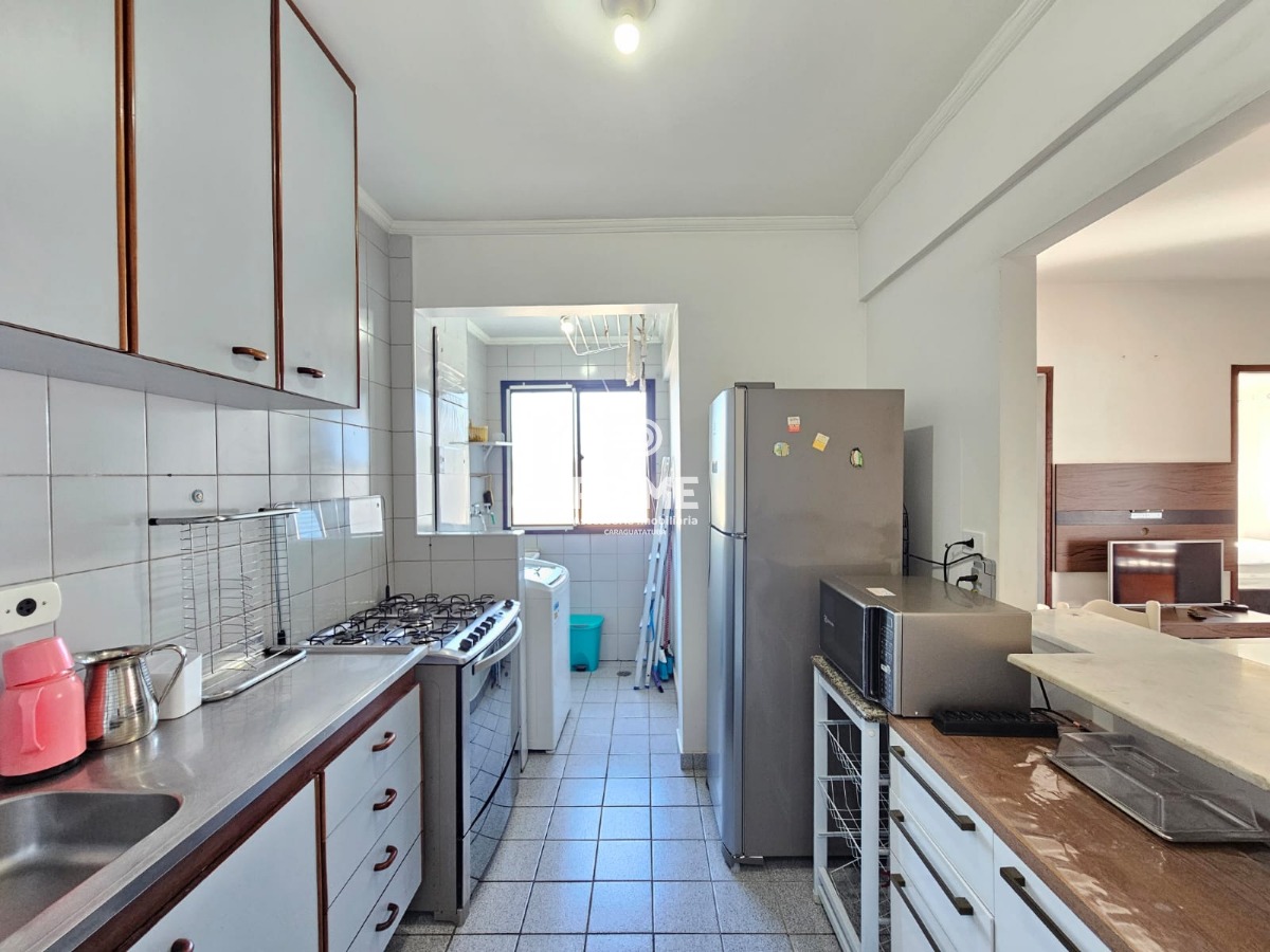 Apartamento à venda com 2 quartos, 70m² - Foto 3